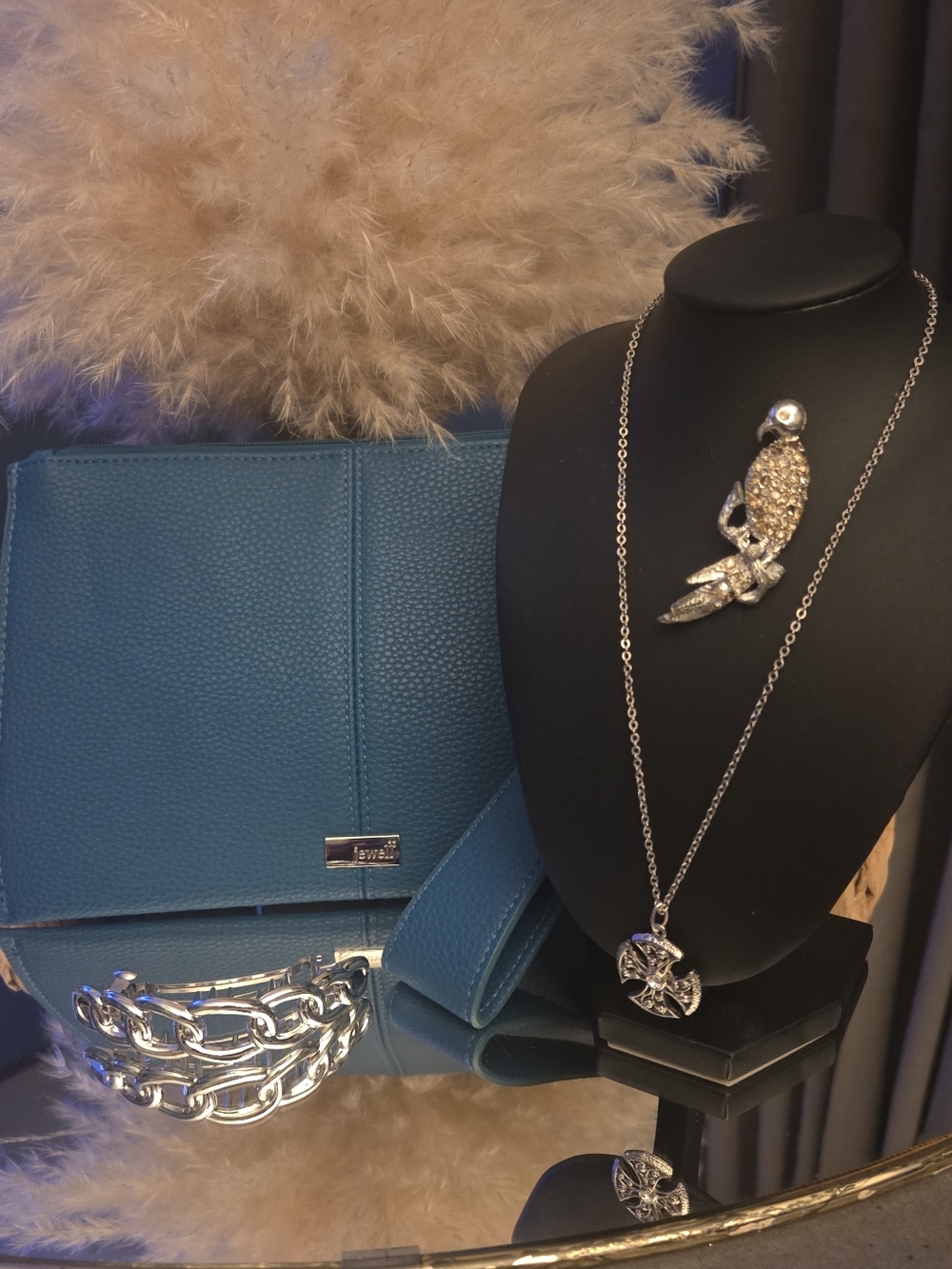 Bundle: Thirty-One Teal Wristlet + Celtic Cross Necklace Parrot Brooch Hair Clip
